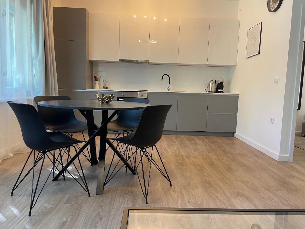 Apartments Ella Загреб Екстер'єр фото